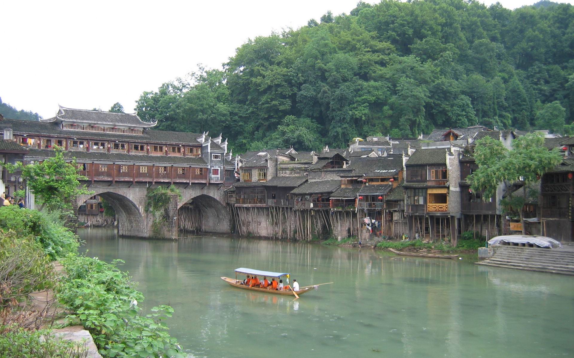 凤凰古城