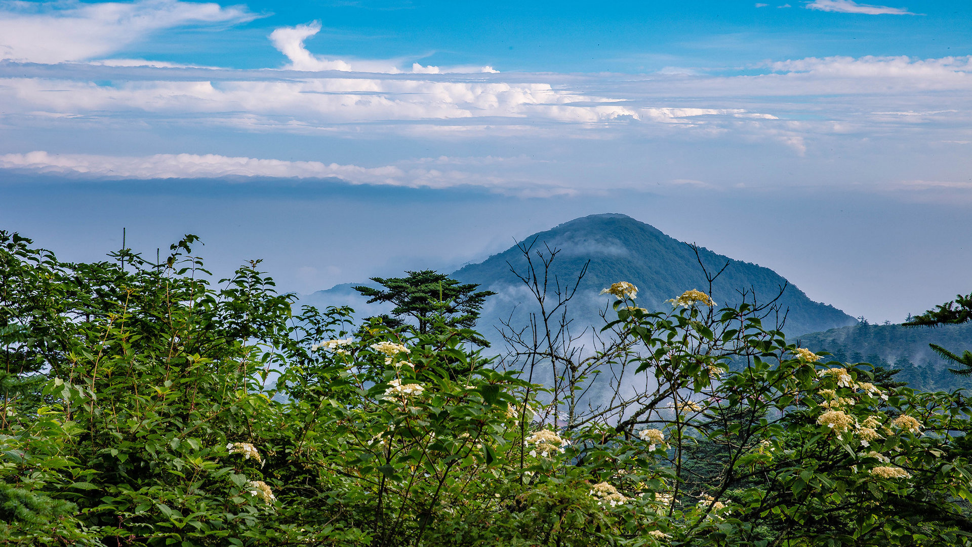 峨眉山