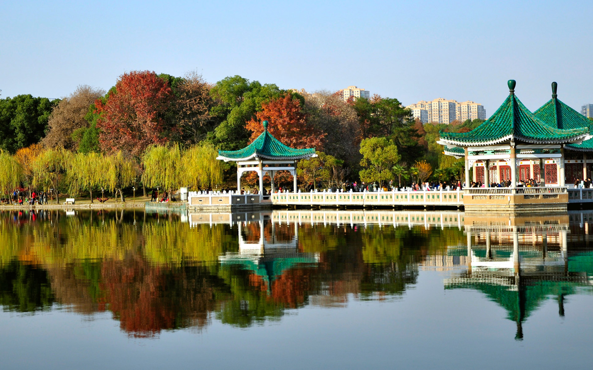 东湖