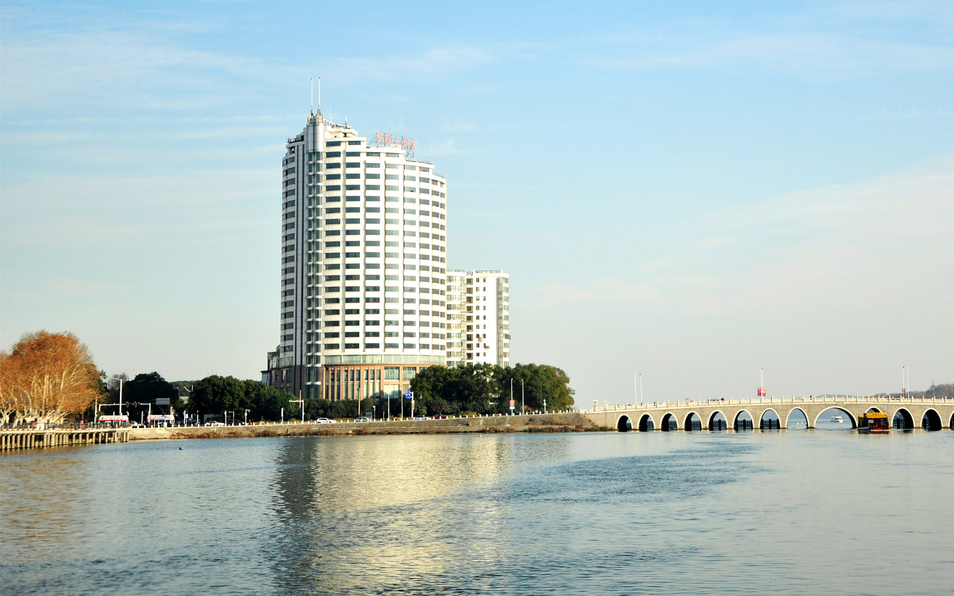 东湖