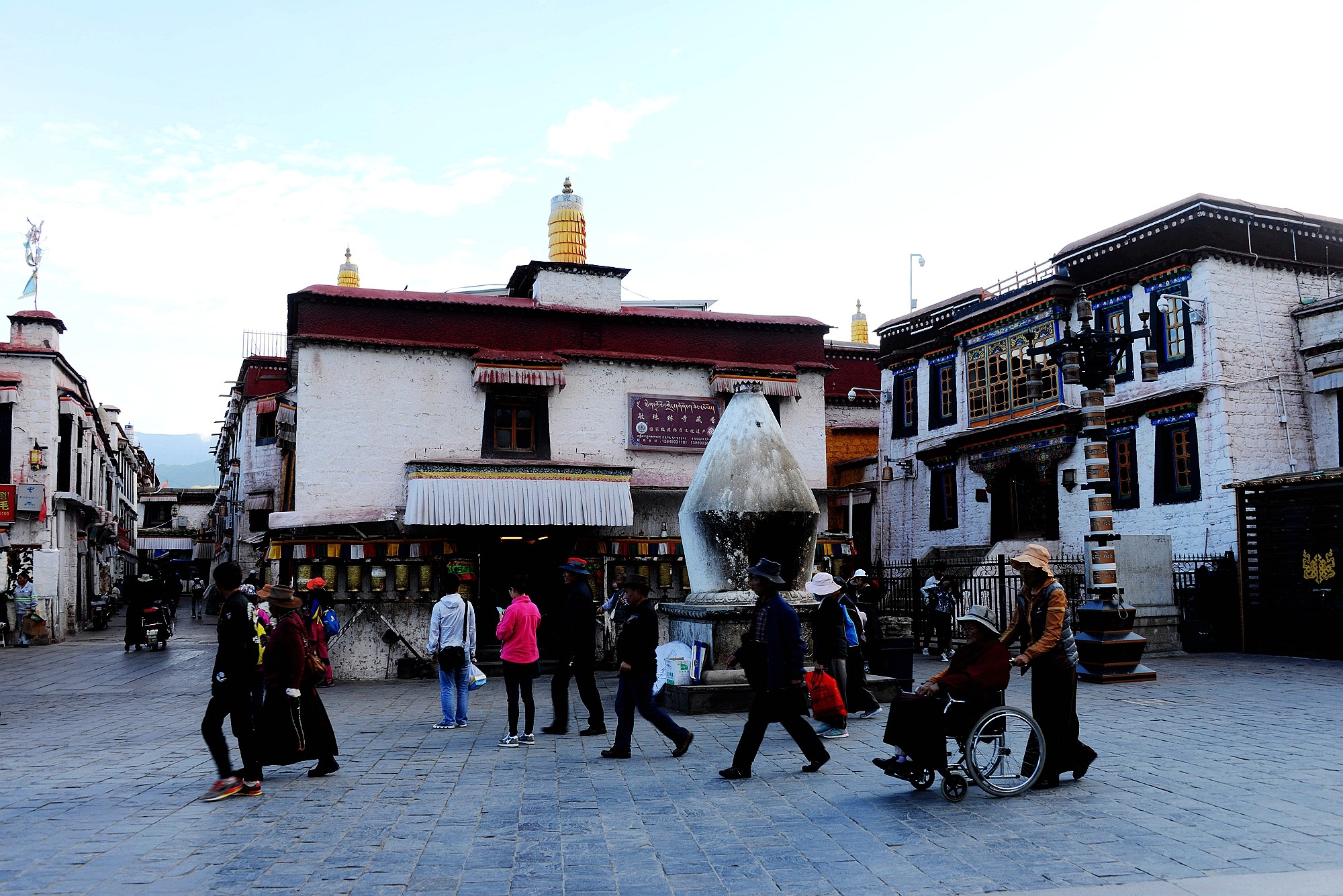 Barkhor Street, Lhasa